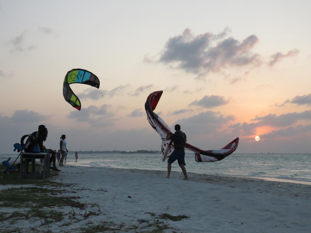 Golhaa View Inn By Tes Thulusdhoo Bagian luar foto