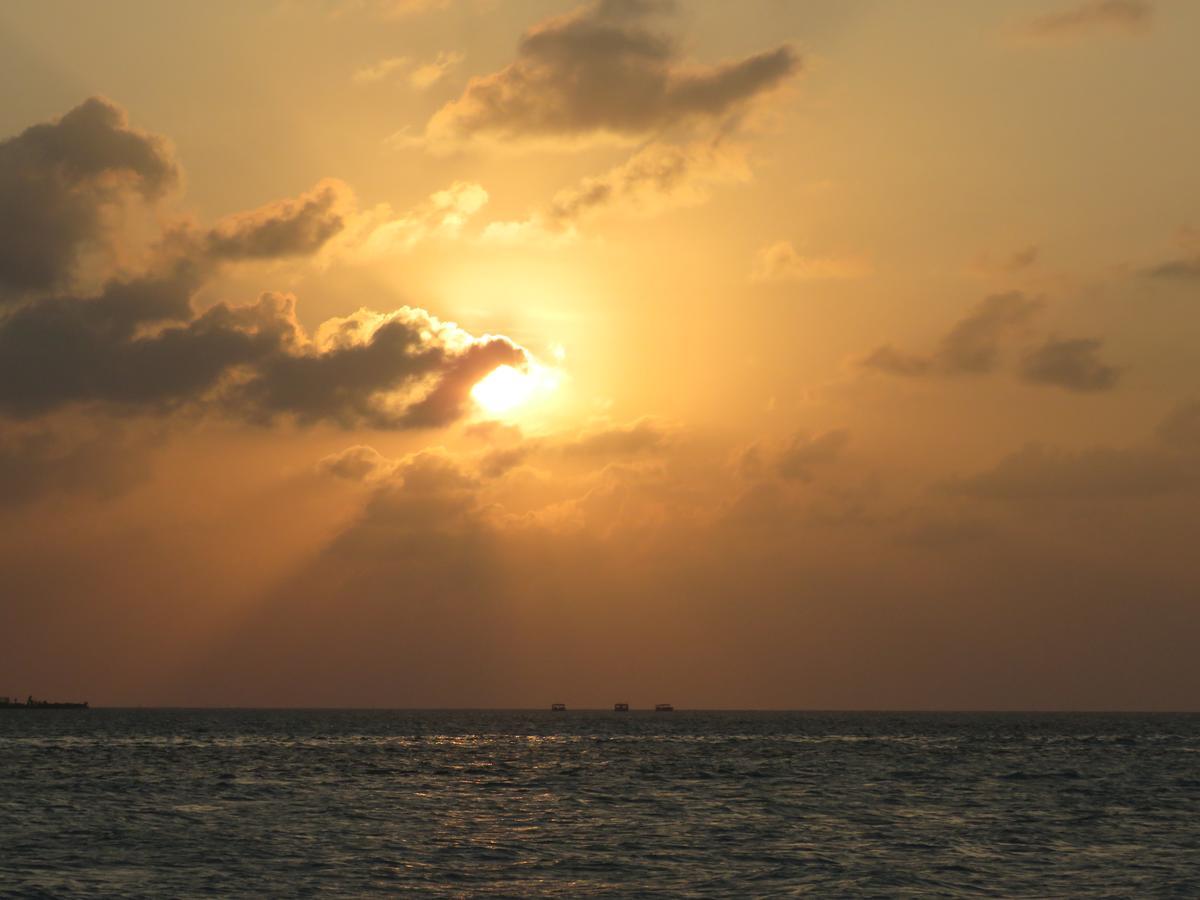 Golhaa View Inn By Tes Thulusdhoo Bagian luar foto